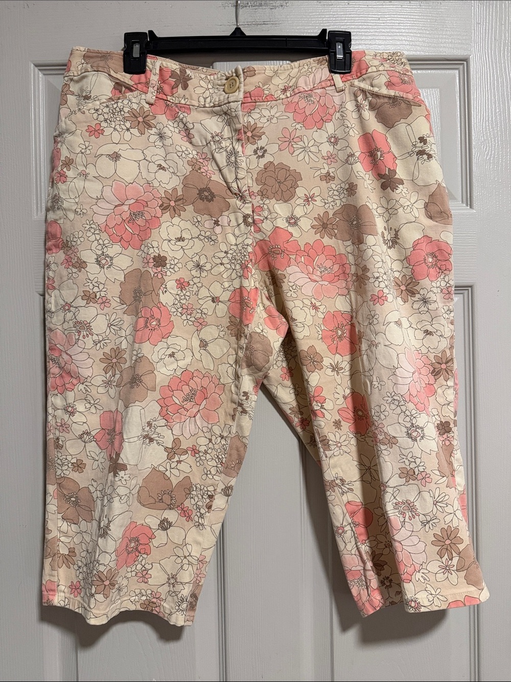 Courtenay Women Floral Capri Shorts in Cream, Pink and Brown